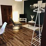 Willi I Apartment