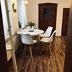 Willi I Apartment